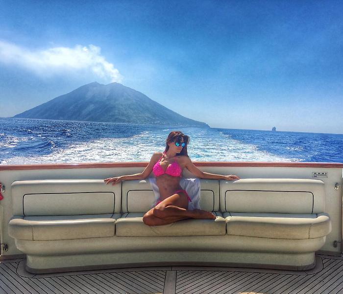 Vacanze a Stromboli per lady Tata