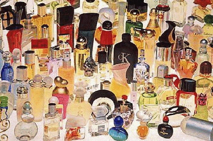 Sequestrate a Palermo 175 mila bottiglie di profumi contraffatti