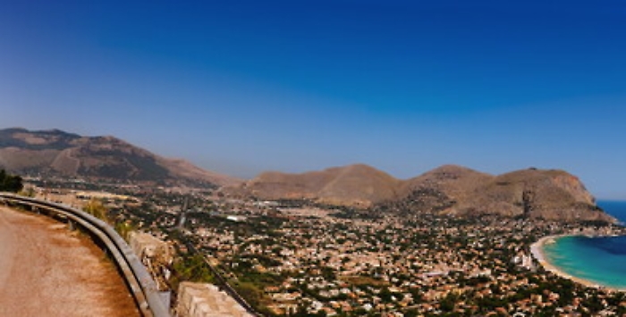 Palermo: nuova frana sul Monte Pellegrino, chiusa la panoramica di Mondello