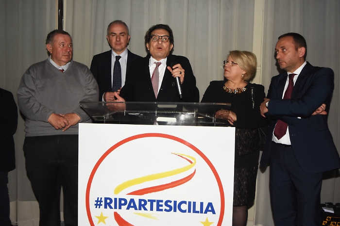 Crocetta a Catania avverte i nemici (e gli amici): "Io non ho mai perso una campagna elettorale"