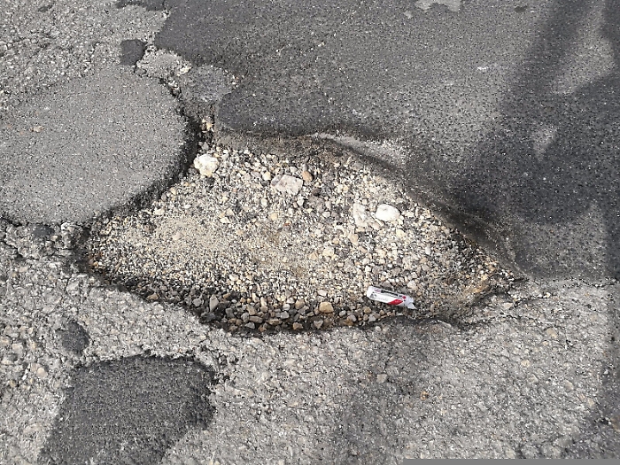 Siracusa, quella di via Gela non &egrave; una buca: &egrave; un cratere!
