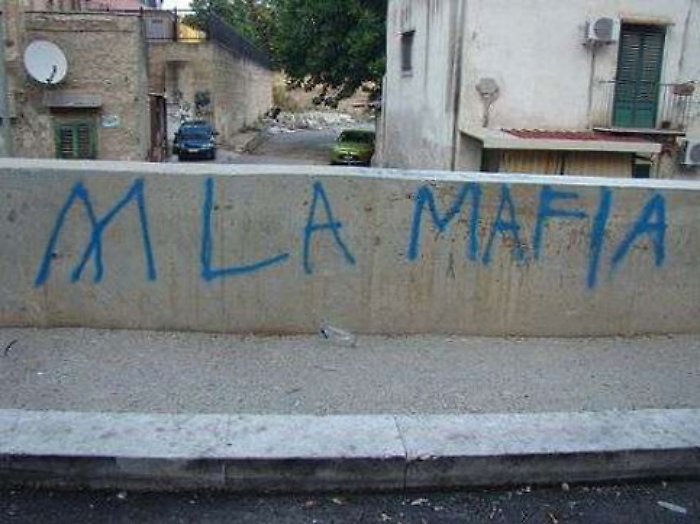 La met&agrave; dei giovani siciliani continuano a considerare la mafia pi&ugrave; forte dello Stato