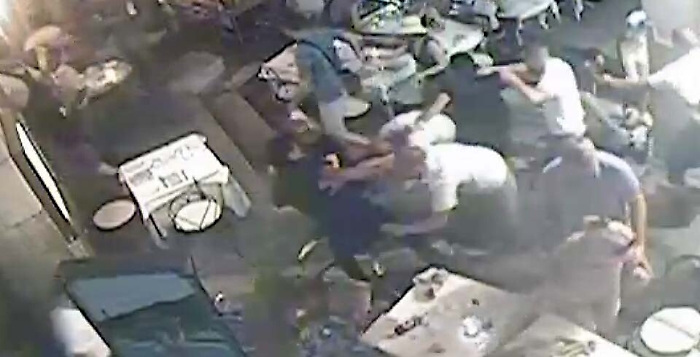 Taormina, marciapiedi off limits a camerieri di pub e ristoranti