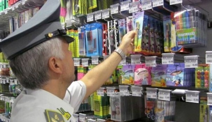 Canicatt&igrave;, Finanza seqestra oltre 20 mila articoli contraffatti