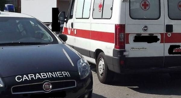 Augusta, pap&agrave; e mamma litigano furiosamente, dodicenne chiama i carabinieri