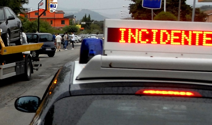 Bronte, &egrave; schianto per schivare un cane:due morti e altrettanti feriti, uno &egrave; grave