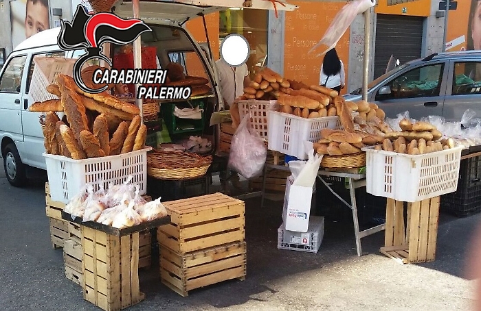 Palermo, producevano e vendevano pane abusivamente: 9 denunce