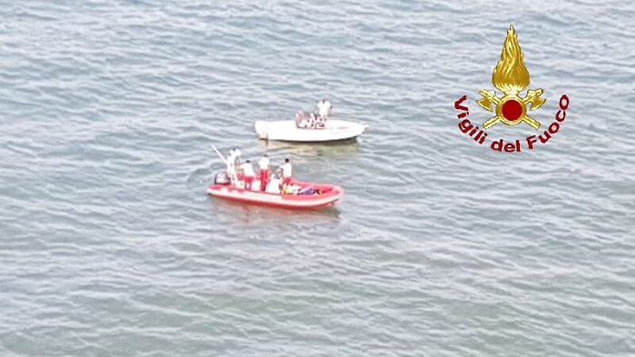 Natante in avaria nel mare di Catania, partita la macchina dei soccorsi