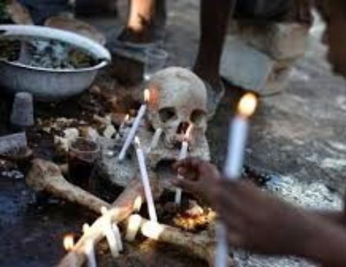 Catania, rito juju su una minorenne per "avviarla" alla prostituzione...