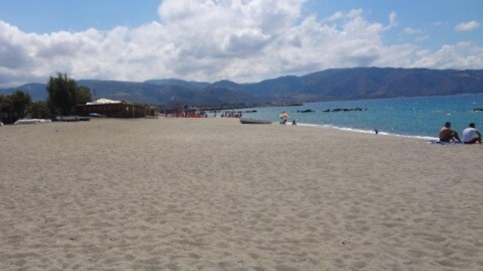 Anziana scompare da Furnari: vestiti trovati in spiaggia