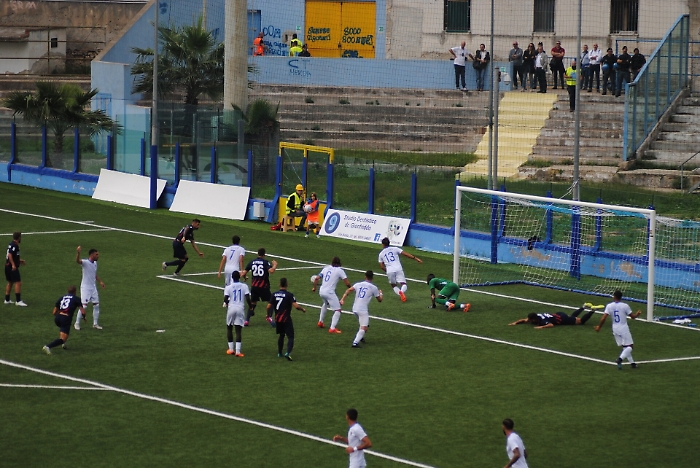 Serie C, il Siracusa non sa pi&ugrave; vincere:  anche il Potenza ha vita facile