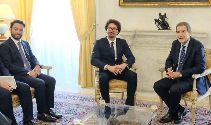 Di lotta e pure di governo (ombra),ecco il "new deal" del M5S in Sicilia 