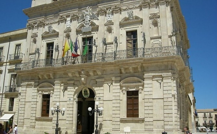 Falso ideologico, indagato ragioniere capo Comune di Siracusa