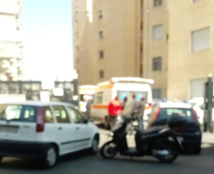 Catania, donna precipita dal 5&deg; piano in viale Mario Rapisardi e muore