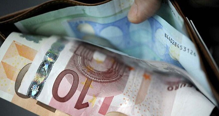 Catania, si finge elettricista e tenta truffa ad una palestra: preso