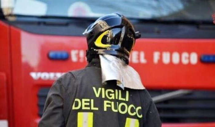 Esplosione ad Aci Trezza, ferito 31enne