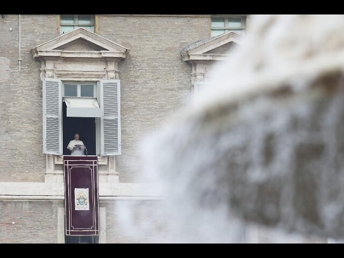 Papa, disarmo e abolire armi nucleari