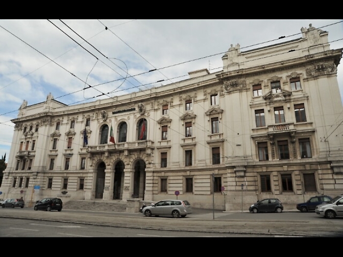 Sisma, allarme amianto in Comune Ancona