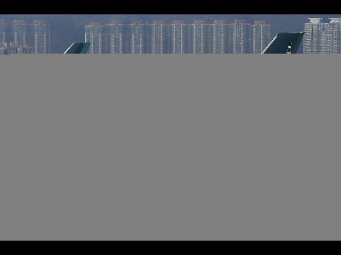 Hong Kong: riprendono i voli