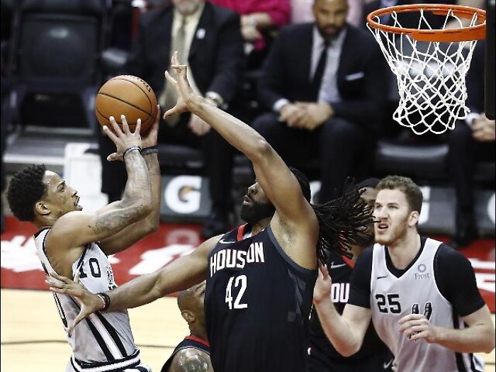 Nba, clamoroso tonfo dei Warriors