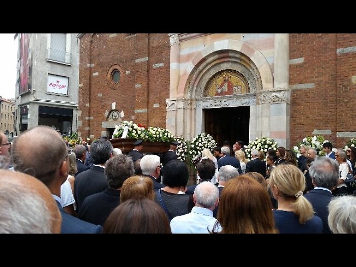 L'ultimo saluto a Giovanni Recordati