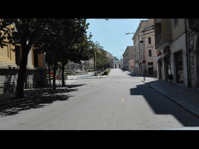 Citt&agrave; svuotate, pienone per mare e monti