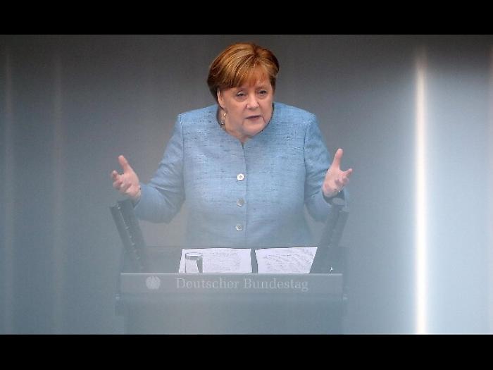 Migranti: Merkel, rafforzare Frontex