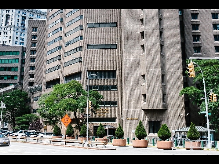 Epstein: sospeso direttore del carcere