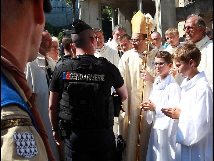 Lourdes blindata per  Ferragosto