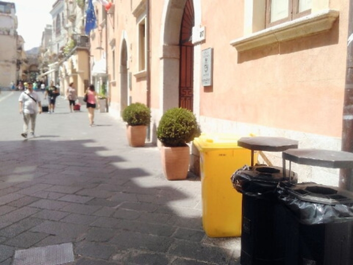 Rifiuti a Taormina, progetto per la raccolta differenziata