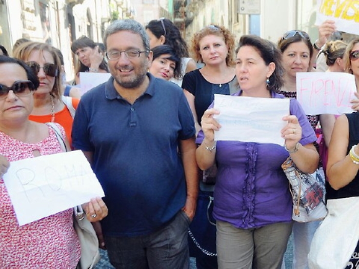 Scuola, cominciati i balletti per i docenti trasferiti al buio