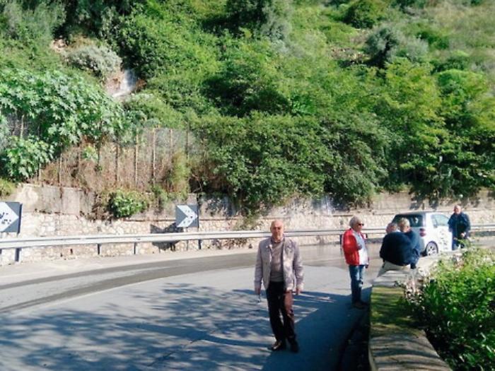 Taormina, &laquo;cascata&raquo; di liquami: si chiude la via Pirandello