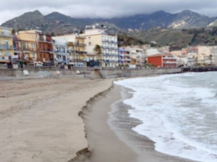 Giardini, il dragaggio del porto slitta in primavera
