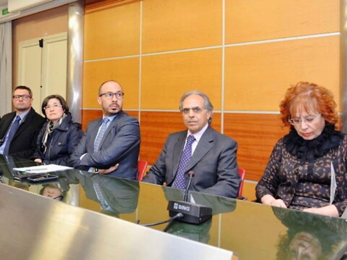 &laquo;Facciamo bandi ma chi li vince qui non viene&raquo;