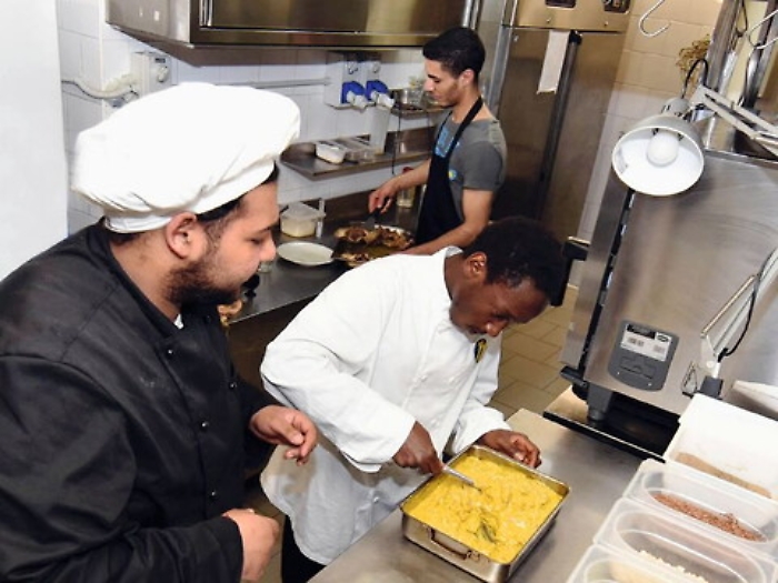 Se cucinare insieme &egrave; occasione di lavoro e di integrazione