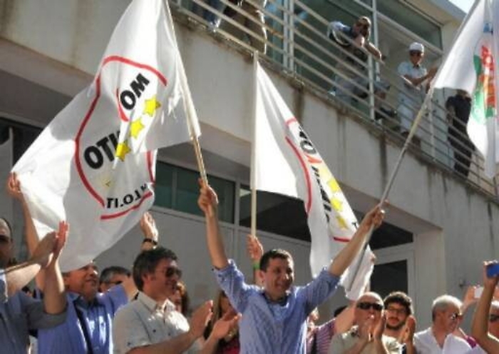 Palermo, ora i grillini litigano (anche) sulla pagina Facebook