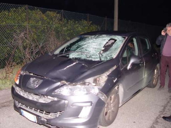 Mascali, falciato sulla strada di casa: muore 68enne