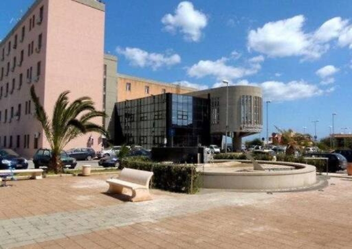 Sussisi ai poveri in cambio di voti, rinviata a giudizio il sindaco di Priolo