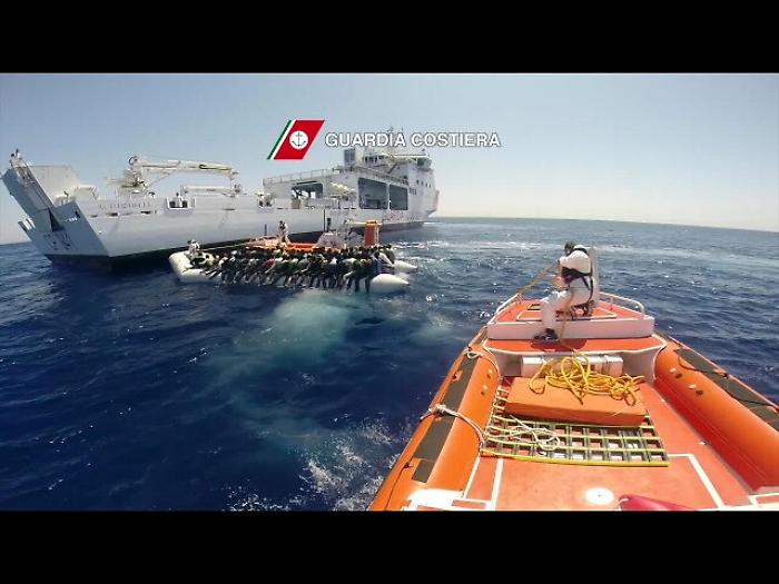 Migranti: 854 in arrivo a Cagliari