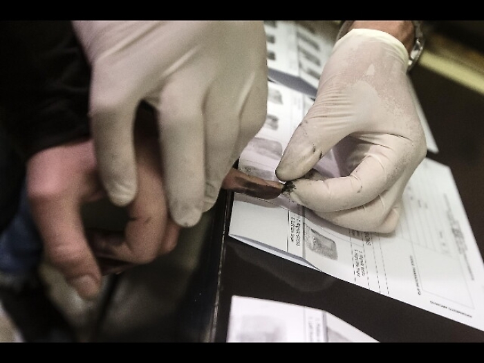 Aosta,3 arresti per prostituzione minori