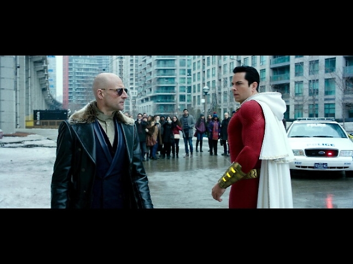 Shazam!, diventare supereroi a 14 anni