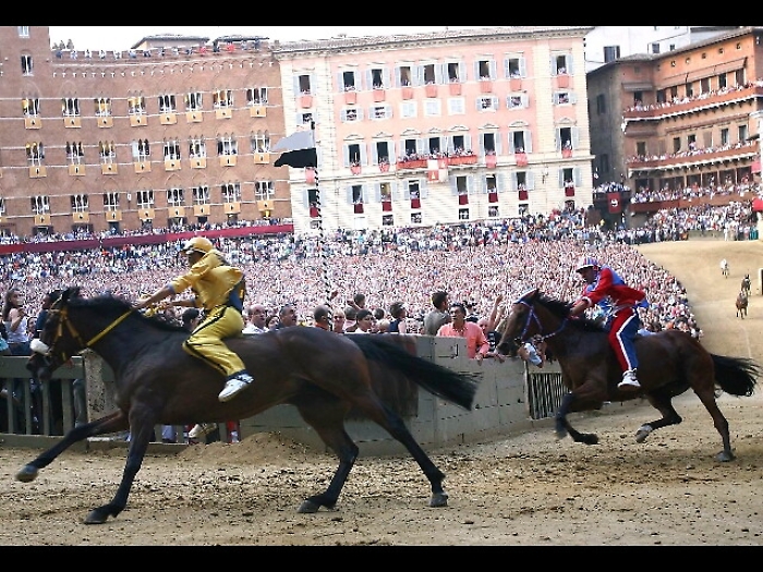 Palio Siena: prova generale alla Pantera