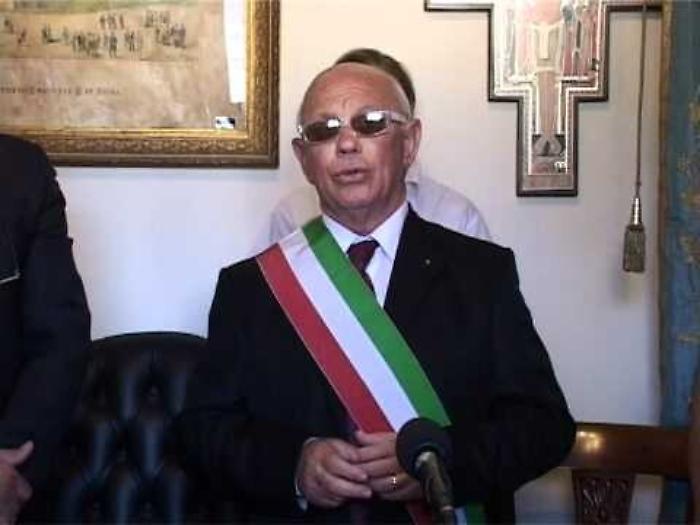 Il Pd non vuole dare la tessera al sindaco di Favara Manganella