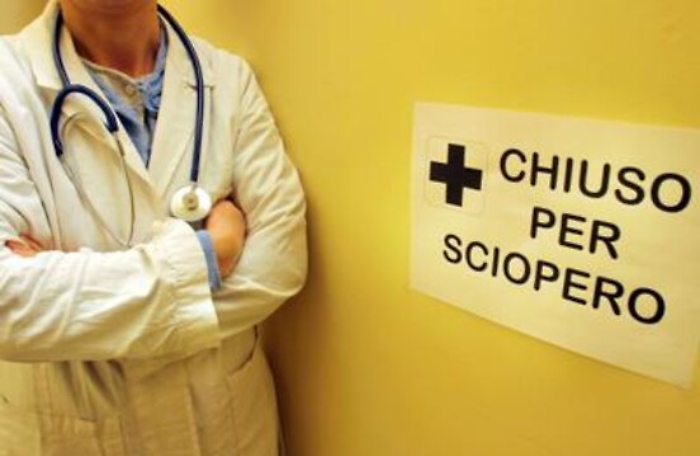 Sanit&agrave;: cancellato sciopero medici 16 dicembre per crisi Governo