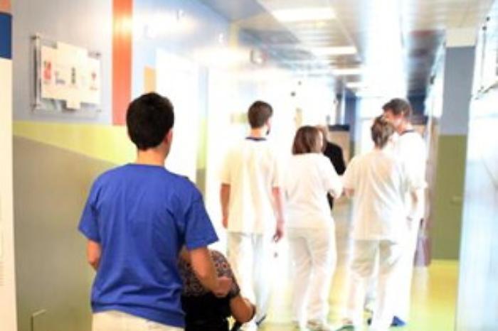 Meningite: liceale in terapia intensiva a Milano, avviata profilassi