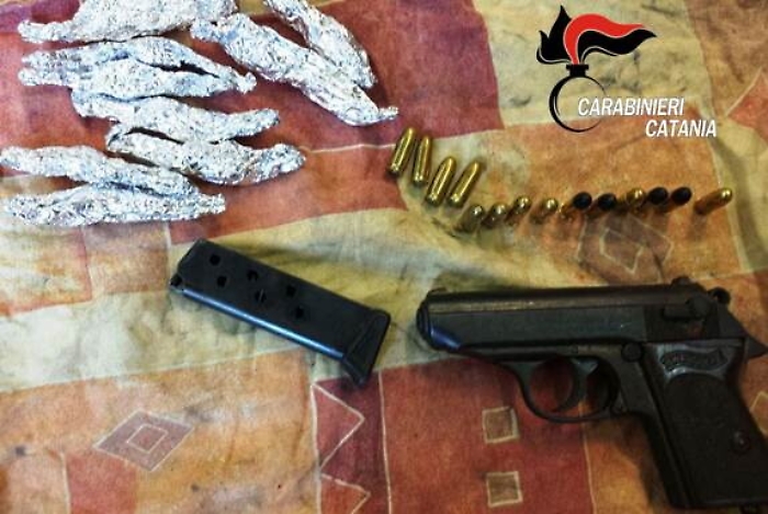 Catania, spacciava droga a 14 anni: arrestato
