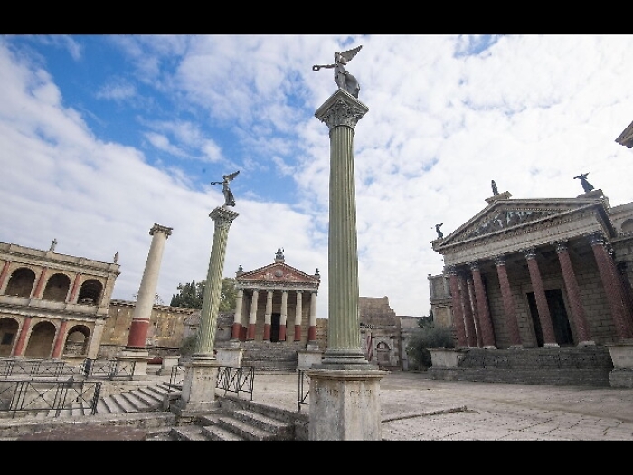 Altaroma, defil&eacute; a Cinecitt&agrave; Roma antica