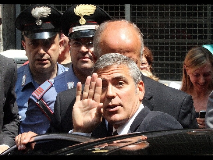Truffarono anche Clooney, presa coppia