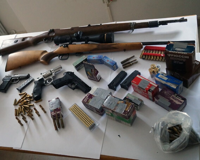 Nella sua villa di Lentini aveva un arsenale, ora il Tribunale di Novara l'ha condannato a otto anni