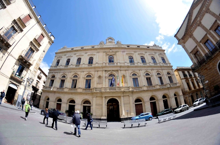 Immobili fantasma a Caltagirone,  comune  fa emettere 300 accertamenti e diffide